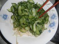 家常菜金针菇拌黄瓜做法图解6)