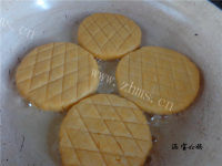 美味香酥奶香玉米饼做法图解14)