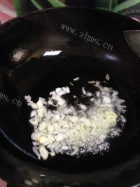 家常菜素炒黄豆芽做法图解5)