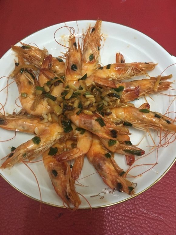 回味无穷的油焖大虾