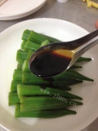 家常菜白灼秋葵做法图解6)
