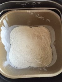 自制葱油花卷做法图解1)