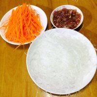 美味的胡萝卜炒粉丝做法图解2)