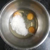 美味的哈雷蛋糕做法图解2)