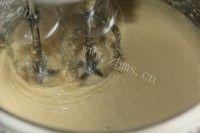 自制花生牛轧糖做法图解9)