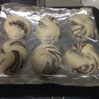 自制豆沙卷面包做法图解18)