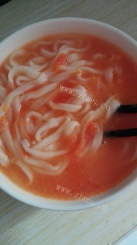 美味的西红柿鸡蛋汤面
