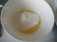 色香味俱全的迷你玛德琳做法图解2)