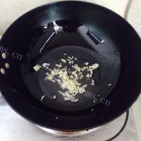 美味的冬瓜肉丸汤做法图解7)