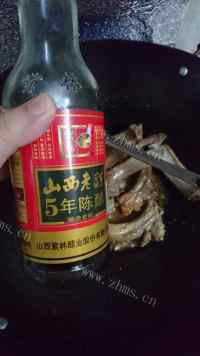 满口清香的糖醋排骨做法图解6)