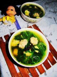 菠菜肉丸汤自制