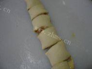 美味的肉松面包做法图解7)