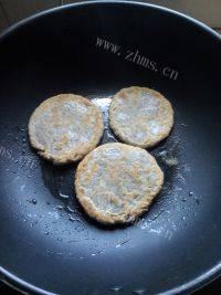 美味的豆渣饼做法图解9)