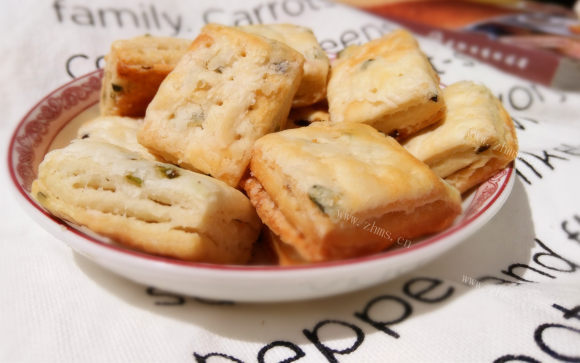 美味营养的香葱苏打饼干