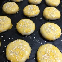 美味的奶香椰蓉老婆饼做法图解16)