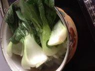 热腾腾的香菇青菜做法图解6)