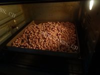 神奇的榴莲味牛轧糖做法图解3)