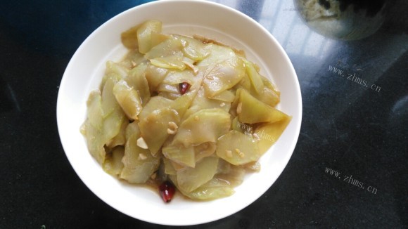 美味营养的辣椒炒莴笋