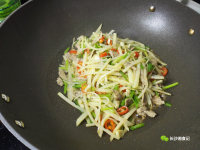 家常菜芹菜土豆丝