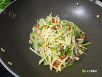 家常菜芹菜土豆丝