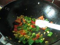 营养丰富的彩椒牛肉做法图解12)
