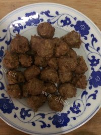 家常菜红烧丸子做法图解1)