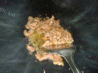 食欲满满的湿炒牛河做法图解2)
