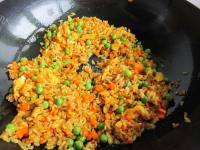 美味的咖喱蛋炒饭