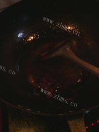 家常菜青椒炒花菜做法图解3)