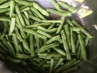 DIY豆角炒肉片做法图解4)