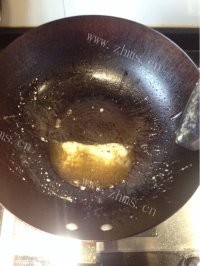 美味的红焖猪蹄做法图解2)