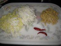 家常菜白菜炒豆片做法图解2)