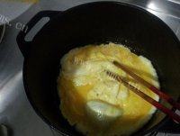 家常菜青蒜炒鸡蛋做法图解4)