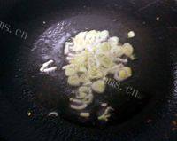 家常韭菜炒豆芽做法图解4)