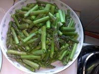 口感饱满的蒜香芦笋做法图解1)