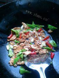 鲜香美味木耳炒肉片做法图解2)