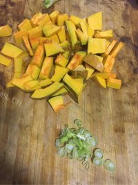 美味葱香南瓜粥做法图解1)