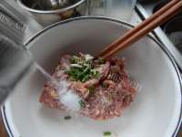 家常菜虎皮青椒酿肉做法图解6)