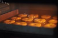 美味的万圣节蜘蛛饼干做法图解11)