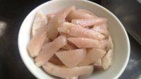 家常菜红烧肉皮做法图解3)