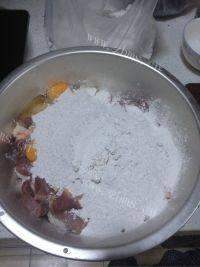 自己做的炸酥肉做法图解4)