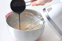回味无穷的黑森林蛋糕做法图解16)