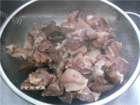 异域风情的咖喱羊肉烩意面做法图解4)