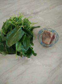家常菜炝拌菠菜做法图解1)