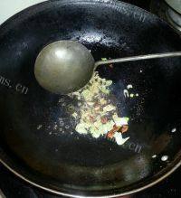 家常菜酱炖鱼做法图解2)