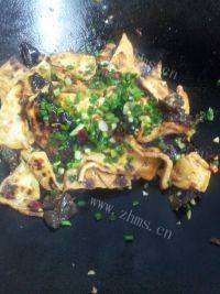 家常菜木耳炒豆腐做法图解11)