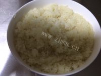 美味的糯米小枣年糕做法图解4)