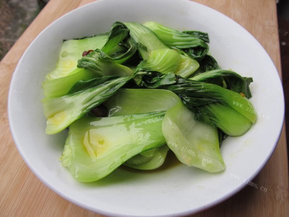 炝炒小白菜