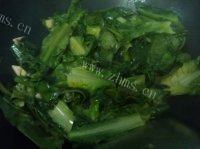 「美味可口」蒜蓉油麦菜做法图解4)