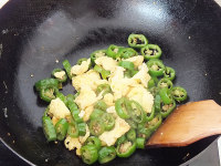家常菜辣椒炒鸡蛋